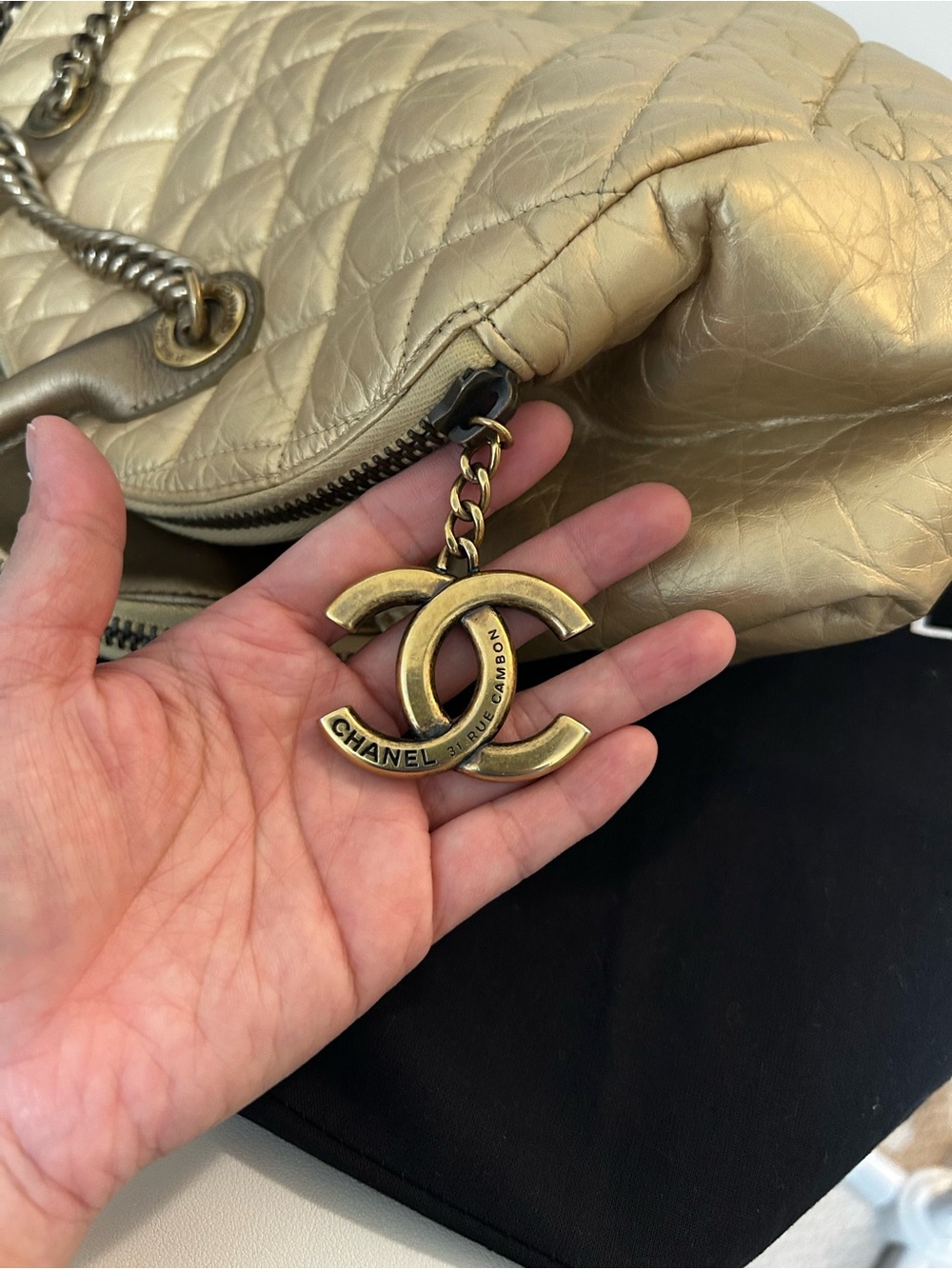 CHANEL Metallic Gold Bag - Picture 11 of 14